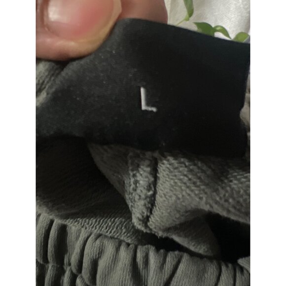 Moncrief London Gray Drawstring Waist Shorts With Zipper Pockets - Picture 5 of 7